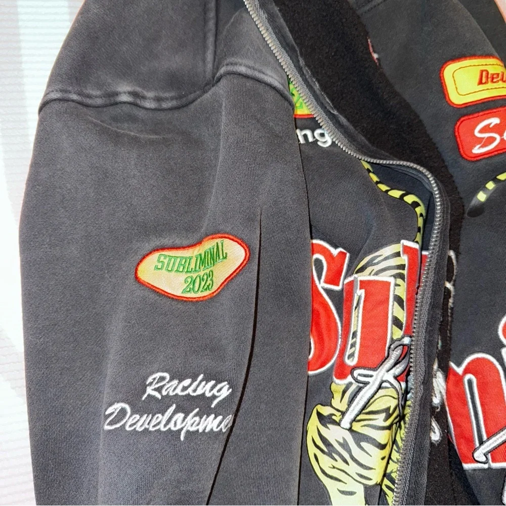 PacSun Black Oversize Graphic Sweater - Picture 7 of 11